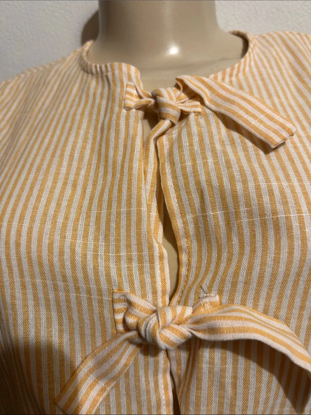 SHEIN Yellow Striped Tie-Front Puff Sleeve Blouse - Picture 4 of 7